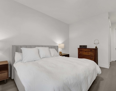 1701 W Webster Avenue - Photo Thumbnail 13