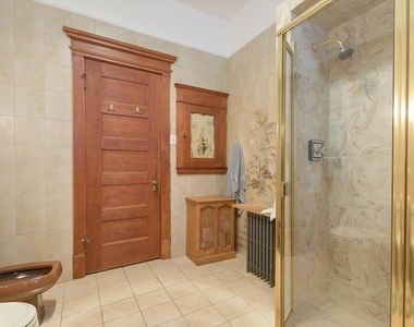 1036 W Garfield Boulevard - Photo Thumbnail 22