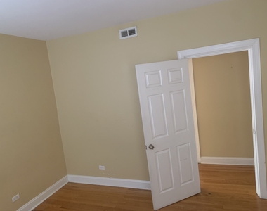 5017 W Montana Street - Photo Thumbnail 6