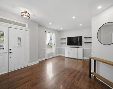 843 Newbury Court - Photo Thumbnail 1
