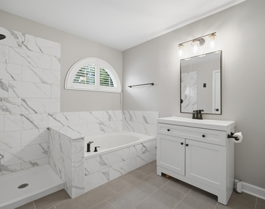 843 Newbury Court - Photo Thumbnail 10