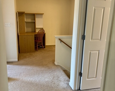 624 Vista Drive - Photo Thumbnail 11