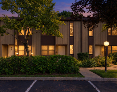 620 N Hough Street - Photo Thumbnail 21