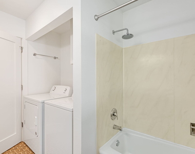 620 N Hough Street - Photo Thumbnail 12