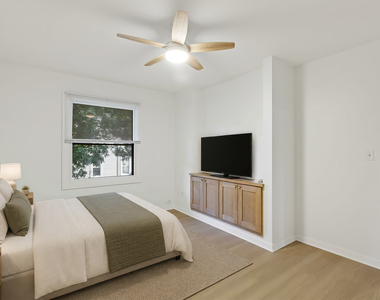 620 N Hough Street - Photo Thumbnail 16