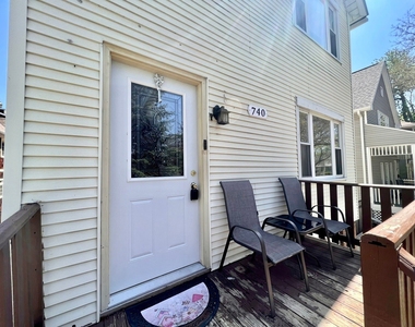 740 Belleforte Avenue - Photo Thumbnail 11