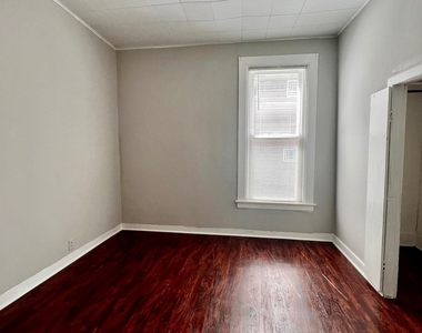 740 Belleforte Avenue - Photo Thumbnail 7