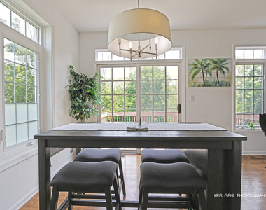 1277 Queen Ann Lane - Photo Thumbnail 10