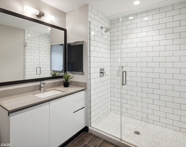 171 N Aberdeen Street - Photo Thumbnail 10