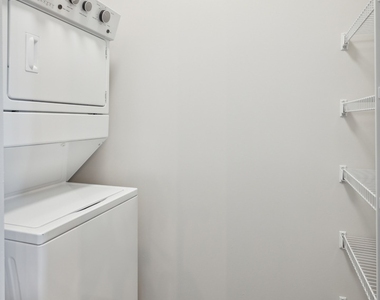 171 N Aberdeen Street - Photo Thumbnail 9