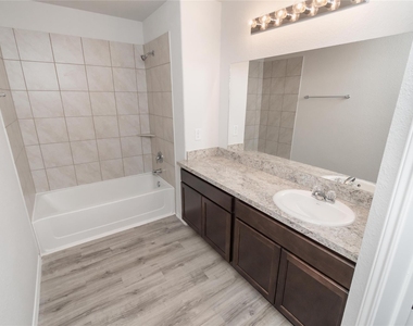 17339 Desmond Street - Photo Thumbnail 10