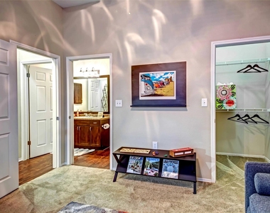 6607 Brodie Lane - Photo Thumbnail 7