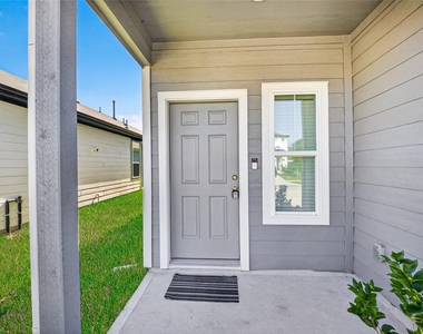 24657 Monarch Forest Drive - Photo Thumbnail 2