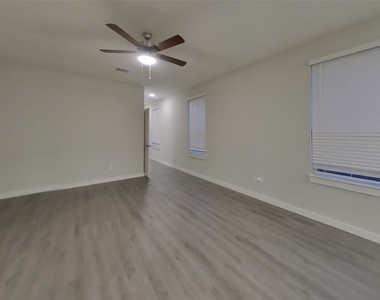 23607 Gibson Forest Drive - Photo Thumbnail 2