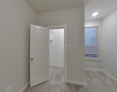 23607 Gibson Forest Drive - Photo Thumbnail 9