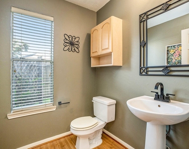 1311 Shady Grove Court - Photo Thumbnail 13