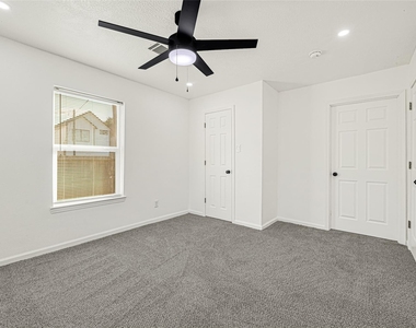 7101 Goforth Street - Photo Thumbnail 10