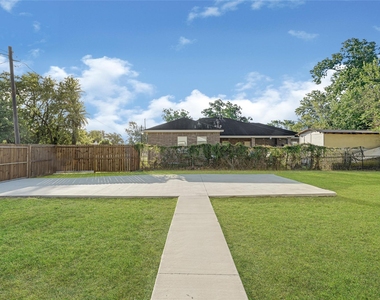 7101 Goforth Street - Photo Thumbnail 19