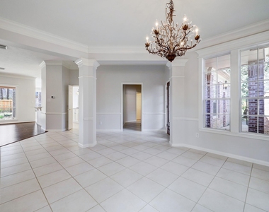 14 Greenside Place - Photo Thumbnail 3