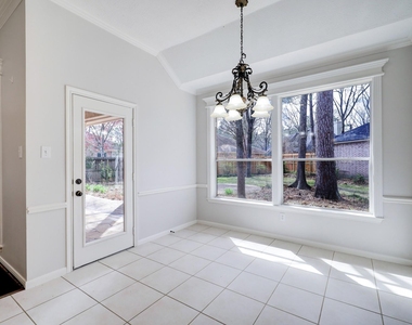 14 Greenside Place - Photo Thumbnail 13