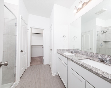 31206 Whitfield Court - Photo Thumbnail 11