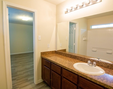 15315 Lucky Star Drive - Photo Thumbnail 11