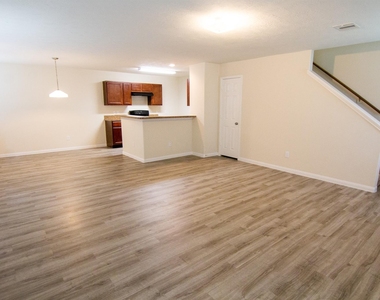 15315 Lucky Star Drive - Photo Thumbnail 3