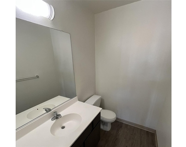 5447 Bayview Heights - Photo Thumbnail 9