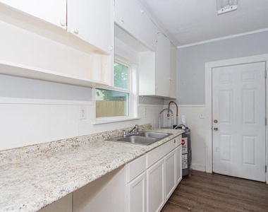 713 W Willis Street - Photo Thumbnail 11