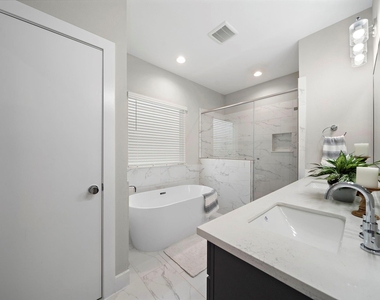 8322 Curry Road - Photo Thumbnail 5