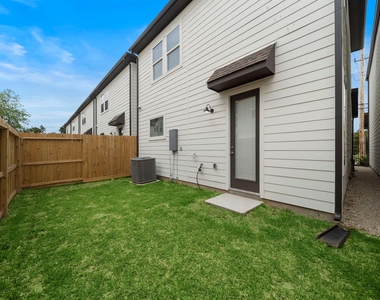 8322 Curry Road - Photo Thumbnail 31