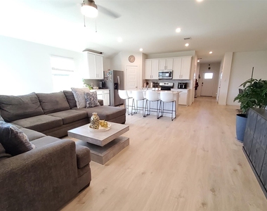 31731 Hallington Hill Lane - Photo Thumbnail 10