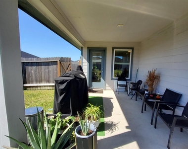 31731 Hallington Hill Lane - Photo Thumbnail 35
