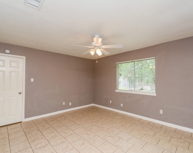 8607 Crystal Cove Circle - Photo Thumbnail 8