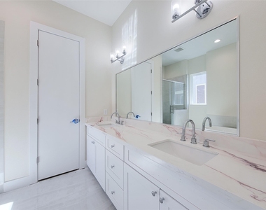 5931 Beall Street - Photo Thumbnail 18