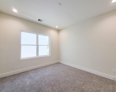 5931 Beall Street - Photo Thumbnail 13