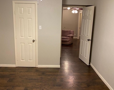 3502 Rosedale Street - Photo Thumbnail 6
