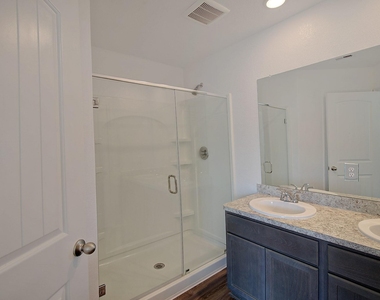 14429 Conifer Drive - Photo Thumbnail 11