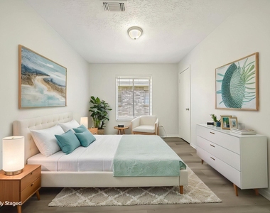 16897 Blue Jay Street - Photo Thumbnail 18