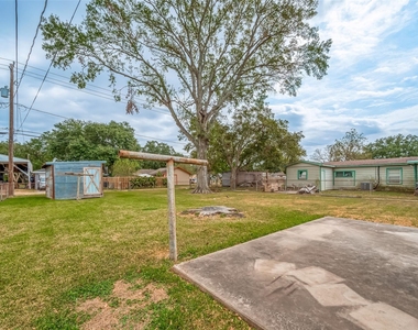 1513 George Street - Photo Thumbnail 34