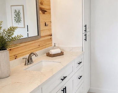 3935 Allen Road - Photo Thumbnail 16