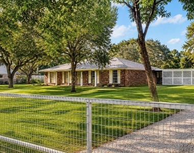 3935 Allen Road - Photo Thumbnail 2