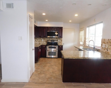 2754 Quarry Hill Road - Photo Thumbnail 32