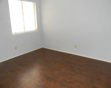 2754 Quarry Hill Road - Photo Thumbnail 23