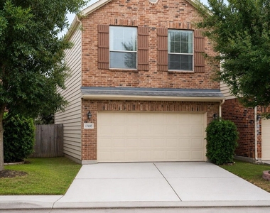 17035 Amarose Drive - Photo Thumbnail 31