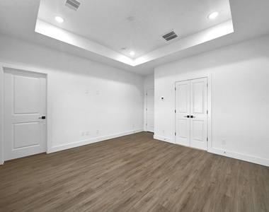 7819 Colonial Lane - Photo Thumbnail 26