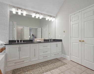18 Pinery Ridge Place - Photo Thumbnail 28