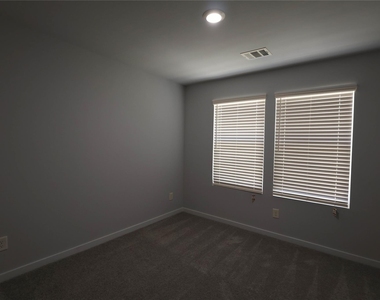 7807 Alset Drive - Photo Thumbnail 15