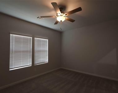 7807 Alset Drive - Photo Thumbnail 7