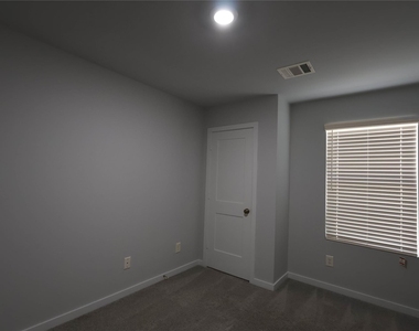 7807 Alset Drive - Photo Thumbnail 13